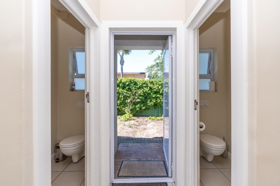 6 Bedroom Property for Sale in Milnerton Western Cape